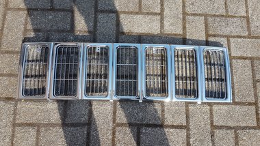 Grill 96-01 insert chrome XJ/nieuw